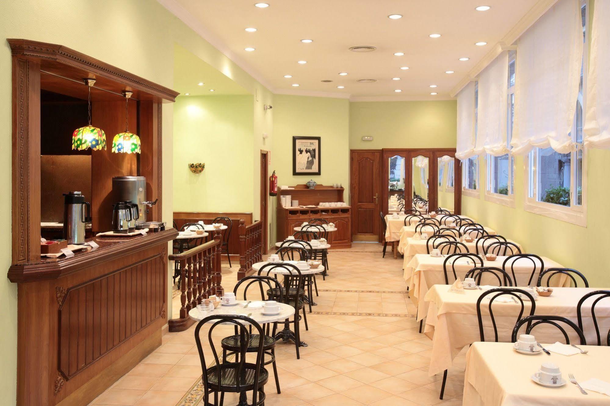 Regencia Colon Otel Barselona Dış mekan fotoğraf