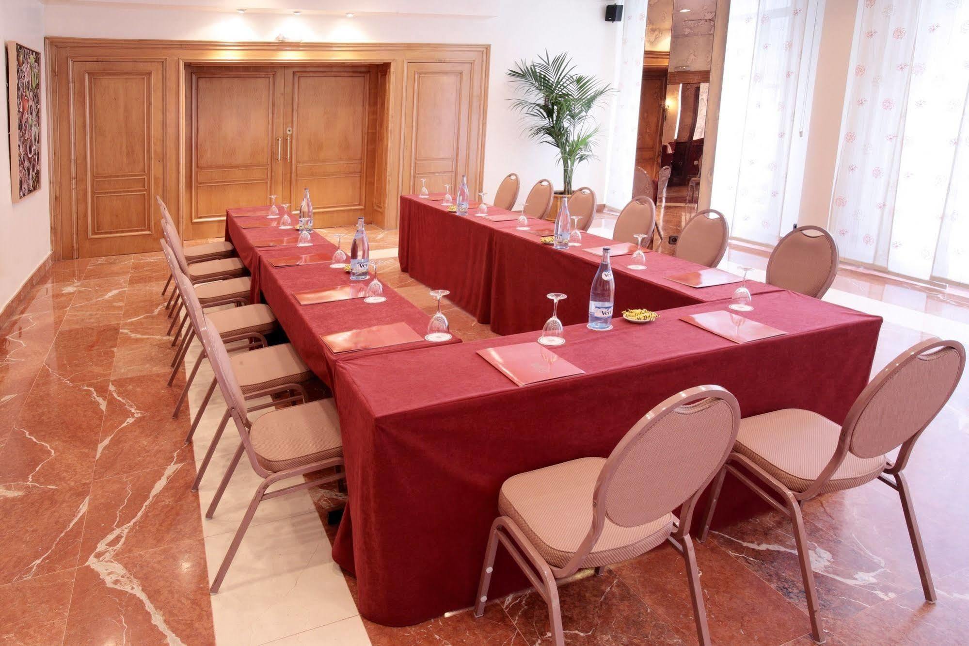 Regencia Colon Otel Barselona Dış mekan fotoğraf