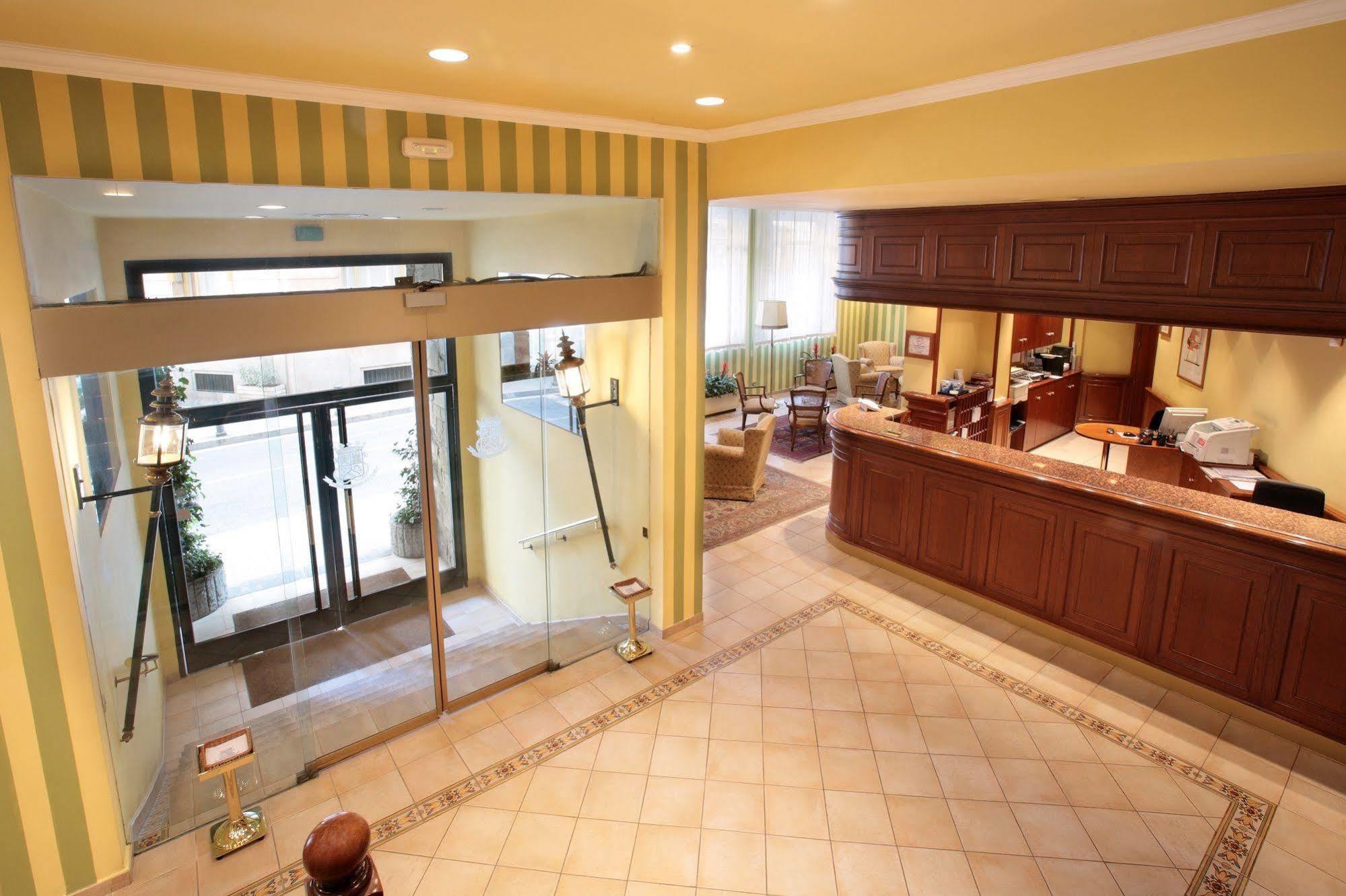 Regencia Colon Otel Barselona Dış mekan fotoğraf