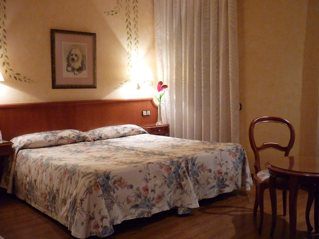 Regencia Colon Otel Barselona Dış mekan fotoğraf