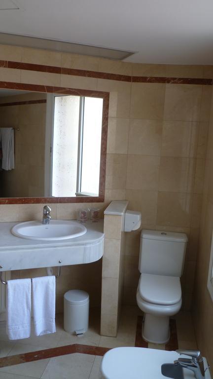 Regencia Colon Otel Barselona Dış mekan fotoğraf
