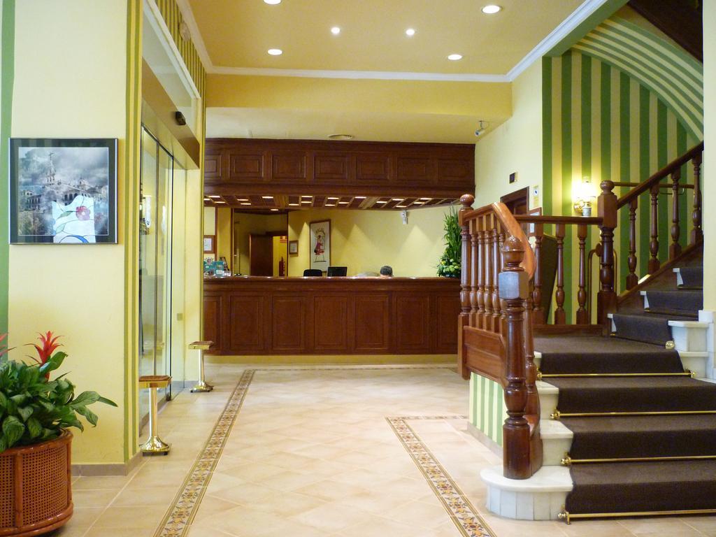 Regencia Colon Otel Barselona Dış mekan fotoğraf